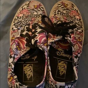 Vans Alice in wonderland shoes woman’s 7.5